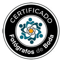 Anna Calafell Photography - certificado-baja-400x400-3.png
